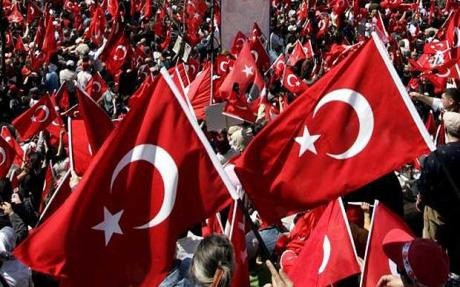 Η Τουρκία γυρνάει την πλάτη στη Δύση