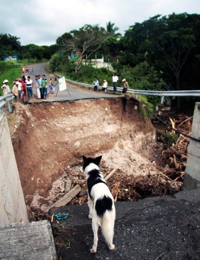 Eντεκα νεκροί σε Βενεζουέλα και Μεξικό από την τροπική καταιγίδα Matthew