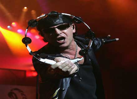 Αναβλήθηκε η σημερινή συναυλία των Scorpions στην Αθήνα