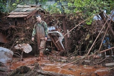 Εκκένωση χωριού στην Ουγγαρία λόγω της τοξικής λάσπης