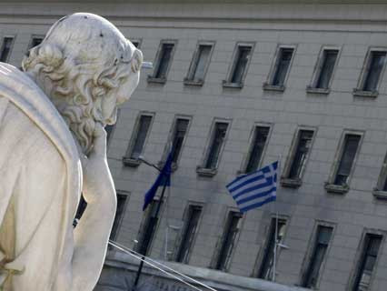 «Η κρίση πλήττει τους Έλληνες τρομοκράτες», από την Information