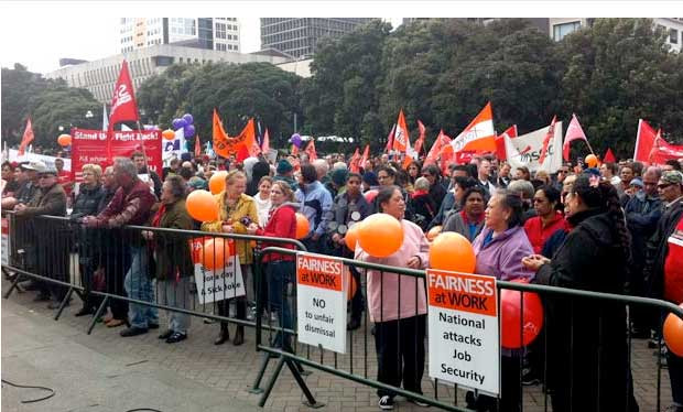 Μεγάλες διαδηλώσεις στη Ν. Ζηλανδία κατά της μεταρρύθμισης στα εργασιακά