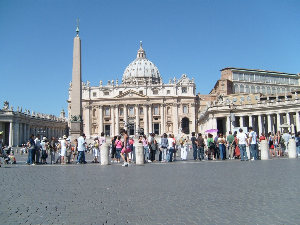 Διαδήλωση θυμάτων σεξουαλικής κακοποίησης από ιερείς  στη Ρώμη