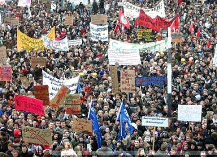 Αντικυβερνητικές διαδηλώσεις στη Γερμανία
