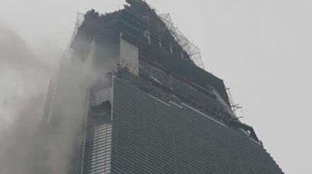 Στους 42 από πυρκαγιά σε ουρανοξύστη στη Σαγκάη