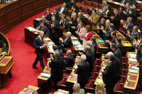 Αποχώρηση των βουλευτών της ΝΔ από την ψηφοφορία για το Βατοπέδι προαναγγέλλουν πηγές της Ρηγίλλης