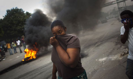 Συγκρούσεις στην πρωτεύουσα της Αϊτής μεταξύ κυανόκρανων και νεαρών