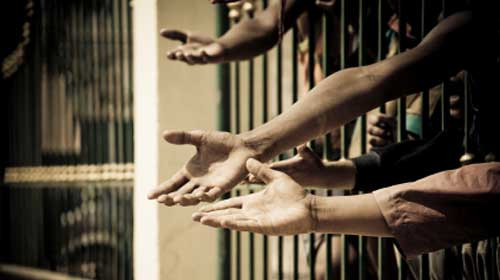 Εκστρατεία ανθρωπιστικής βοήθειας στις φυλακές ανηλίκων Αυλώνας