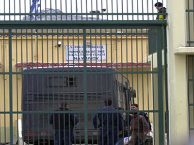 Τρίωρη στάση εργασίας στις φυλακές Ναυπλίου