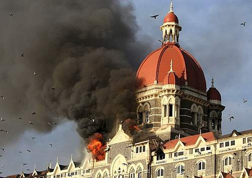 Εκδηλώσεις μνήμης στην Ινδία για τα 2 χρόνια από τις τρομοκρατικές επιθέσεις στη Βομβάη