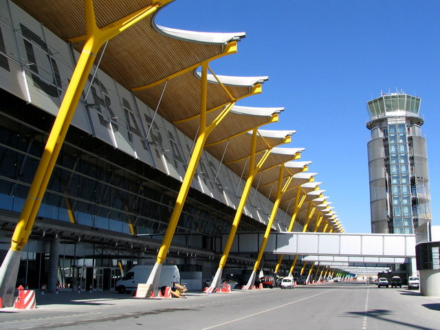 Κλειστό το αεροδρόμιο στη Μαδρίτη λόγω απεργίας των ελεγκτών εναέριας κυκλοφορίας