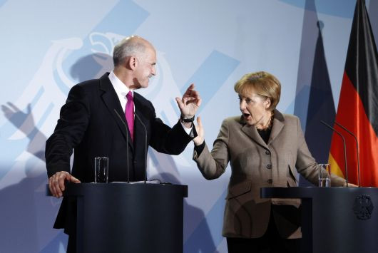Α. Μέρκελ: απειλεί με έξοδο της Γερμανίας από την Ευρωζώνη