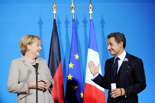 Μέτωπο κατά ευρωομολόγου από Γαλλία-Γερμανία