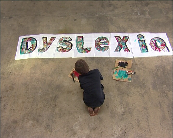 Νέο εγκεφαλικό τεστ «βλέπει» πότε θα μάθουν να διαβάζουν τα παιδιά με δυσλεξία
