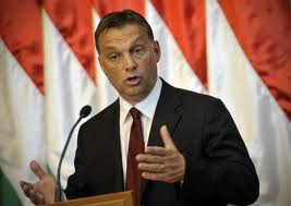 Εμμένει ο Ούγγρος πρωθυπουργός, παρά τις αντιδράσεις, για το νόμο περί Τύπου
