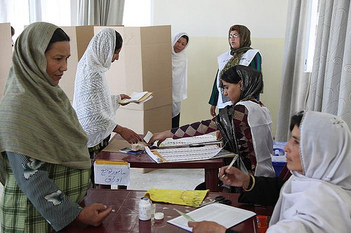 Ειδικό δικαστήριο στο Αφγανιστάν για τη νοθεία στις εκλογές