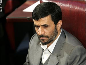 WikiLeaks: Ο διοικητής των Φρουρών της Επανάστασης χαστούκισε τον Αχμαντινεζάντ