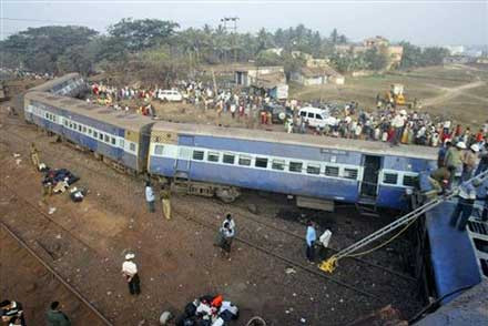 Δέκα νεκροί σε σιδηροδρομικά δυστυχήματα στην Ινδία