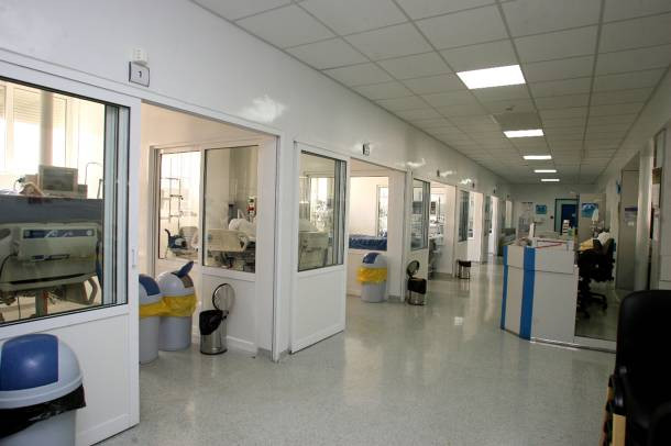 Να μην αποδεχθούν τα «διόδια» των 5 ευρώ στα νοσοκομεία, καλεί τους πολίτες το ΚΚΕ