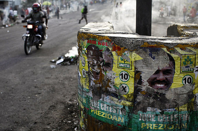 «Αδύνατη η διεξαγωγή του β’ γύρου των προεδρικών εκλογών στην Αϊτή»