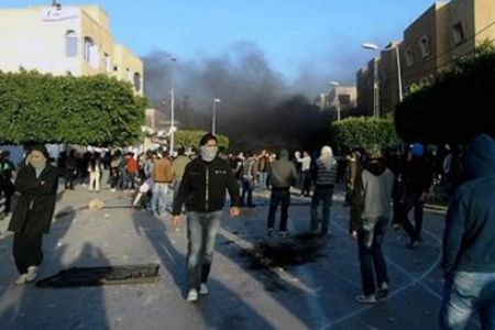 Τυνησία: Αιματηρές συγκρούσεις σε διαδηλώσεις για την ανεργία και τη φτώχεια