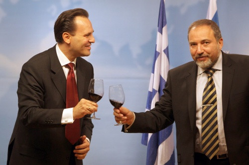 Δρούτσας: «Πολλαπλά οφέλη από τη συνεργασία με το Ισραήλ»