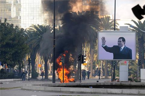 Εξέγερση στην Τυνησία: Στη Σ. Αραβία ο Μπεν Αλί