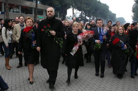 Έντι Ράμα: «Δεν θα ματαιωθεί η διαδήλωση της αντιπολίτευσης»