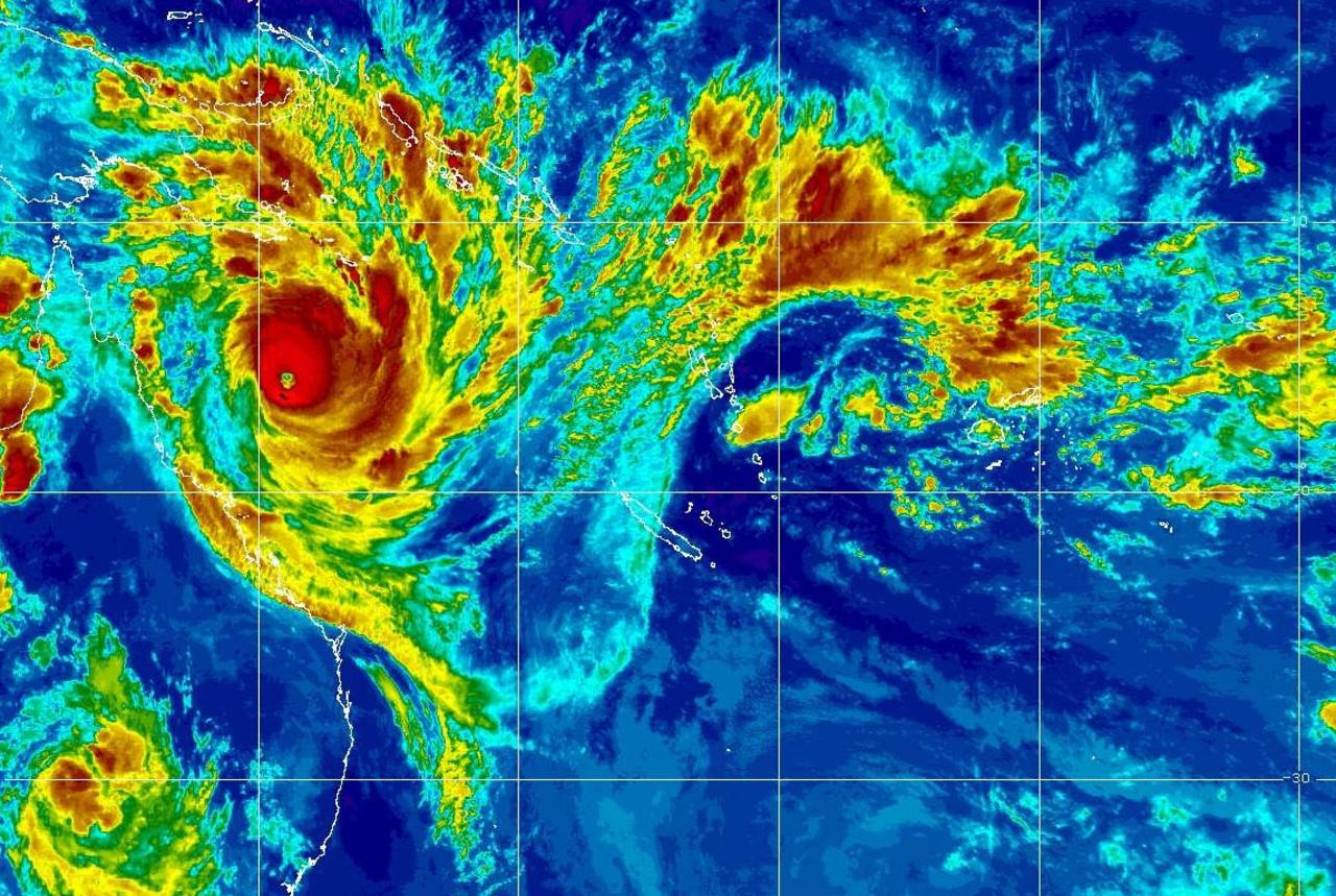 Υπερκυκλώνας προσεγγίζει την Αυστραλία