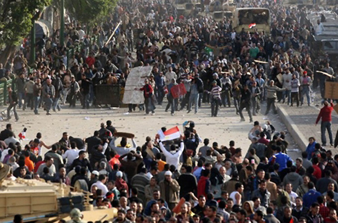 Κορυφώνεται  η «Μάχη για την Αίγυπτο». Αιματηρές συγκρούσεις από χθες