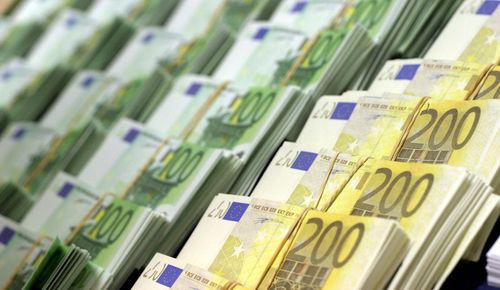 Bloomberg: Οι Γερμανοί θεωρούν αναπόφευκτη την έκδοση ευρωομολόγου