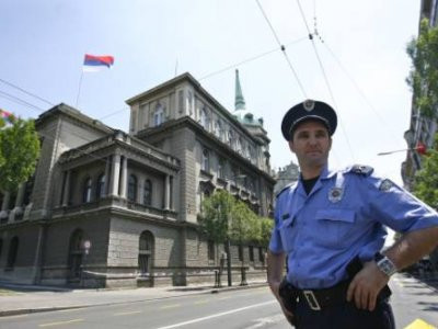 Σε απεργία 13.000 αστυνομικοί στη Σερβία