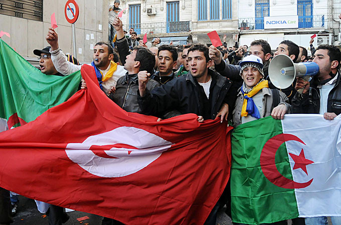 Προς άρση το 19 ετών «καθεστώς έκτακτης ανάγκης» στην Αλγερία