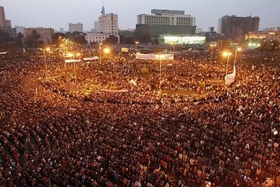 Εκατομμύρια διαδηλώνουν για τη δημοκρατία στην Αίγυπτο