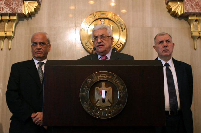 Παραιτήθηκε ο επικεφαλής παλαιστίνιος διαπραγματευτής λόγω των απόρρητων εγγράφων