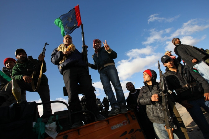 Εντείνονται οι μάχες στη Λιβύη