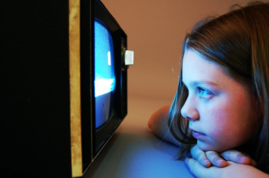 ΗΠΑ: Κινητά, βιντεοπαιχνίδια και TV «τρώνε» ώρες ύπνου