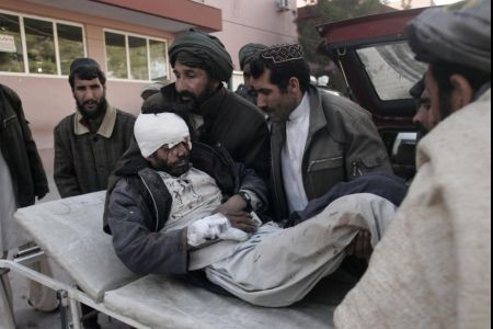 Πάνω από 30 νεκροί από επίθεση αυτοκτονίας στο Αφγανιστάν