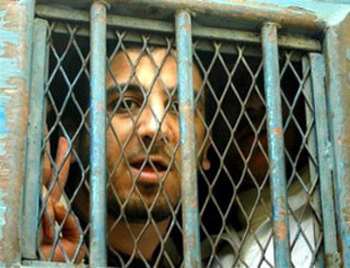 Ο φυλακισμένος Αιγύπτιος blogger Kareem Amer στο tvxs