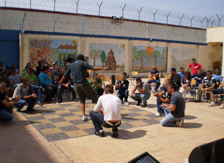 Εκπαιδευτικές ευκαιρίες για επανένταξη, ζητούν οι έγκλειστοι στις φυλακές Διαβατών