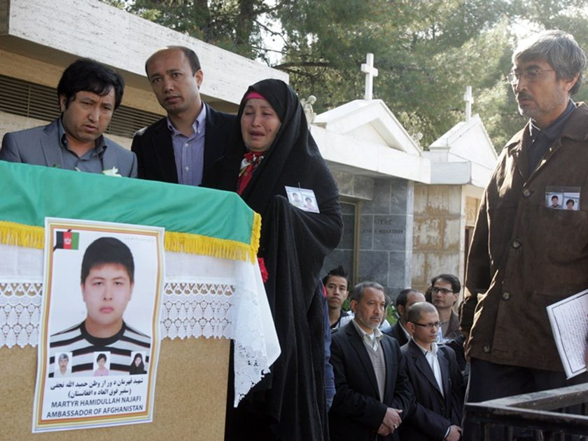 Προς το «αρχείο αγνώστων δραστών» η έκρηξη που σκότωσε τον 15χρονο Αφγανό