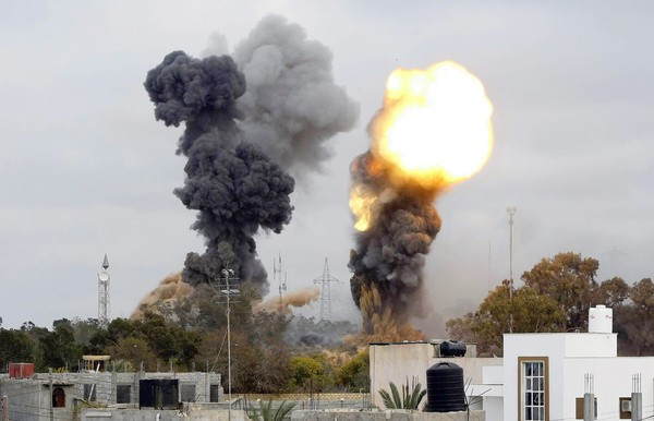 Τον εξοπλισμό των Λίβυων ανταρτών μελετά η Δύση
