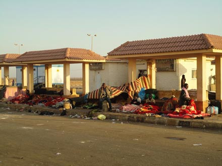 Γιατροί της Ειρήνης: «Επιθέσεις πρωτοφανούς βίας» στη Λιβύη