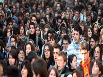 Huffington Post: «Όταν οι νέοι στην Ελλάδα σταμάτησαν να ονειρεύονται»