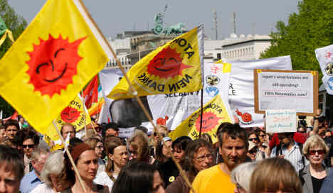 Δεκάδες χιλιάδες διαδήλωσαν στη Γερμανία κατά της πυρηνικής ενέργειας