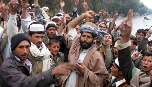 Δέκα νεκροί σε διαδηλώσεις κατά νατοϊκής επιχείρησης στο Αφγανιστάν