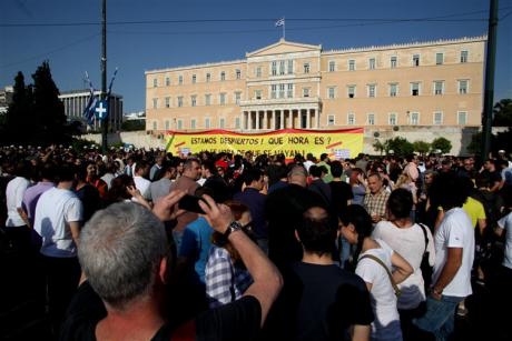 Νέο ραντεβού αγανακτισμένων στις πλατείες