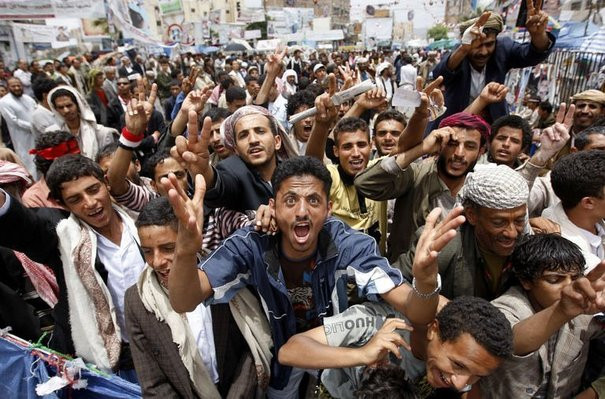 Πυρά κατά των διαδηλωτών στην Υεμένη