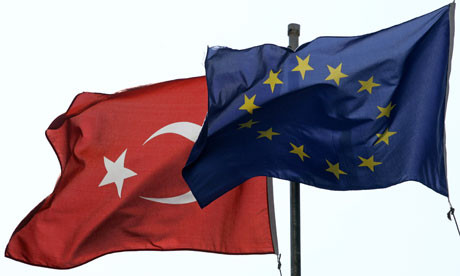Υπέρ της ένταξης στην Ε.Ε. οι 7 στους 10 Τούρκους