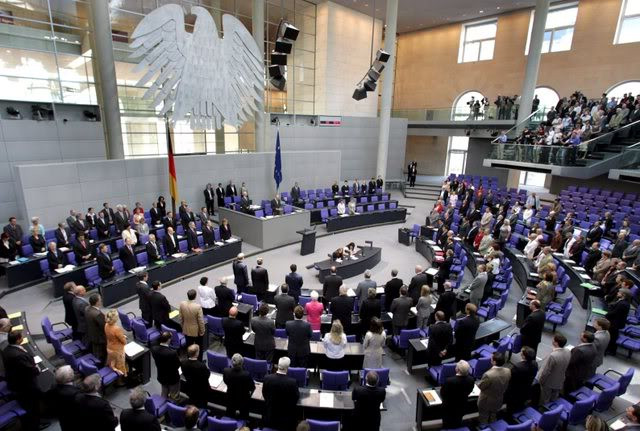 Οι όροι του Βερολίνου για τη νέα «βοήθεια» προς την Ελλάδα